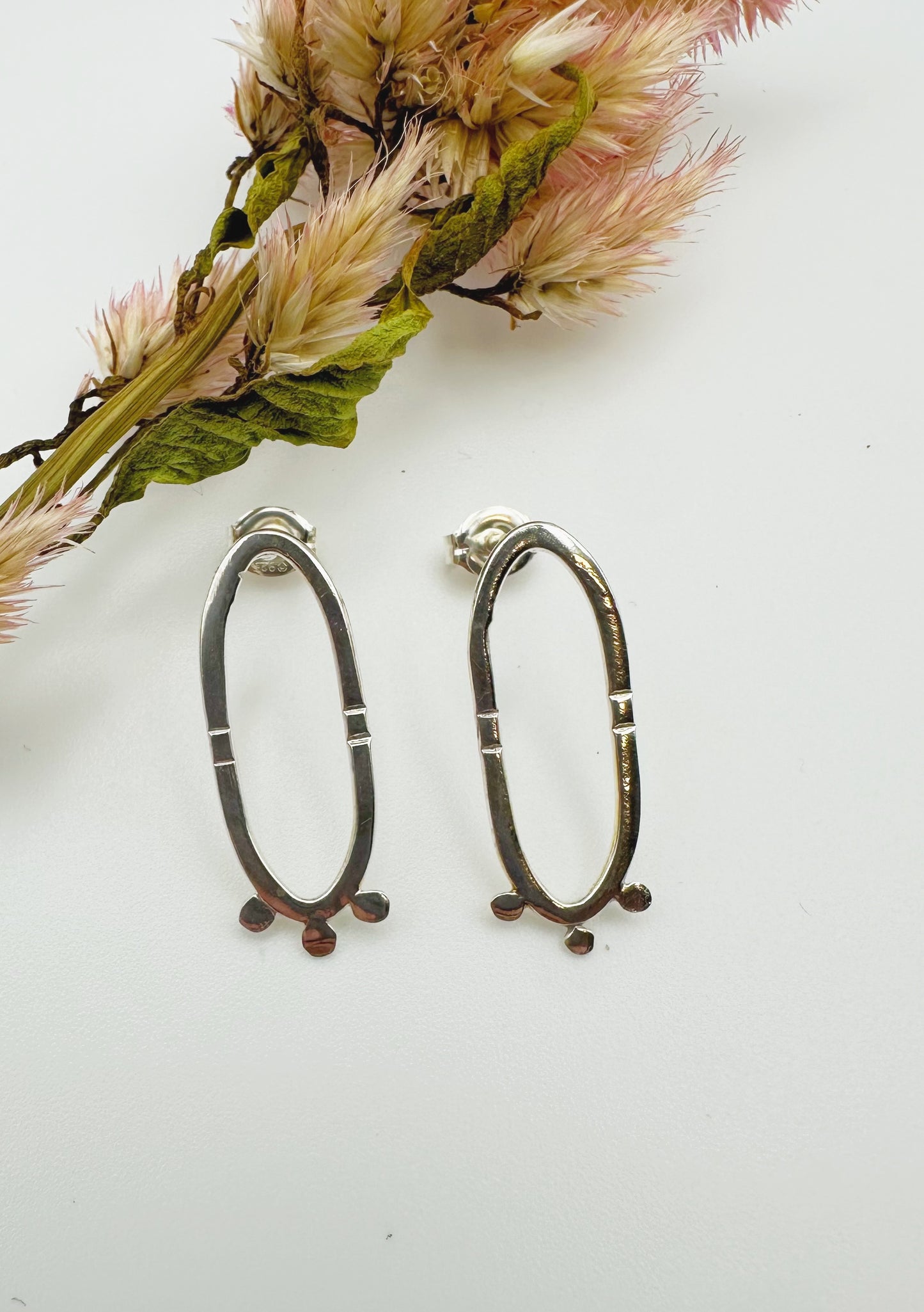 Silver Ovals